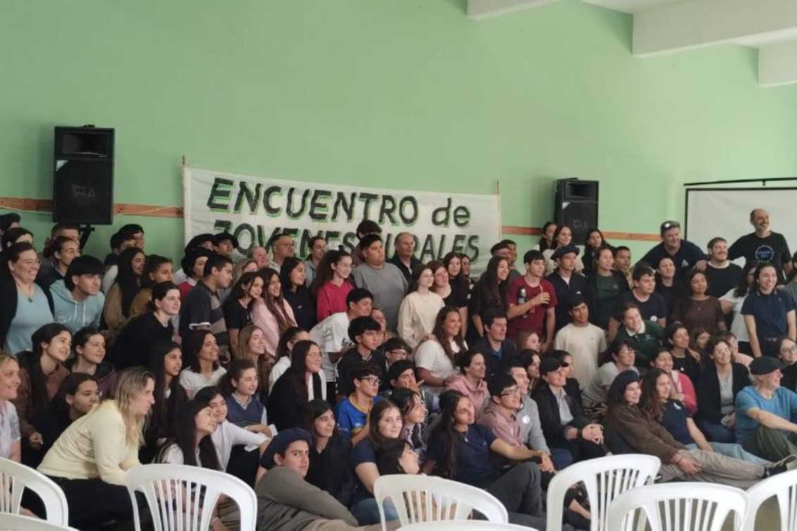Estudiantes del CEPT N°3 participaron del Encuentro Provincial “Jóvenes y Arraigo” en Azul