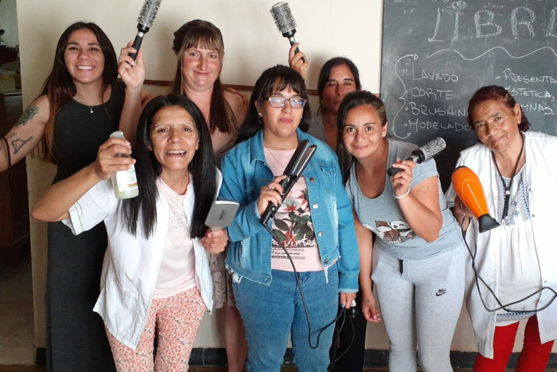 Curso de peluquería en capilla de Fátima