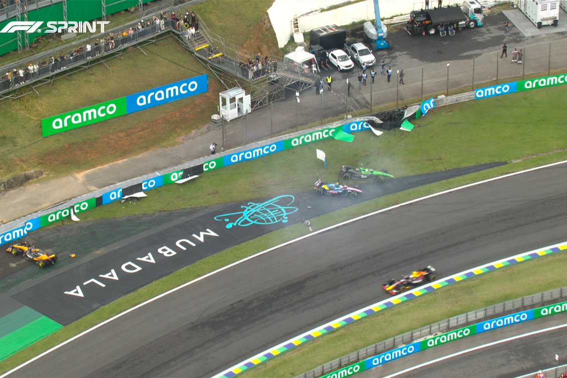 Colapinto chocó y debió abandonar la carrera sprint del GP de Brasil
