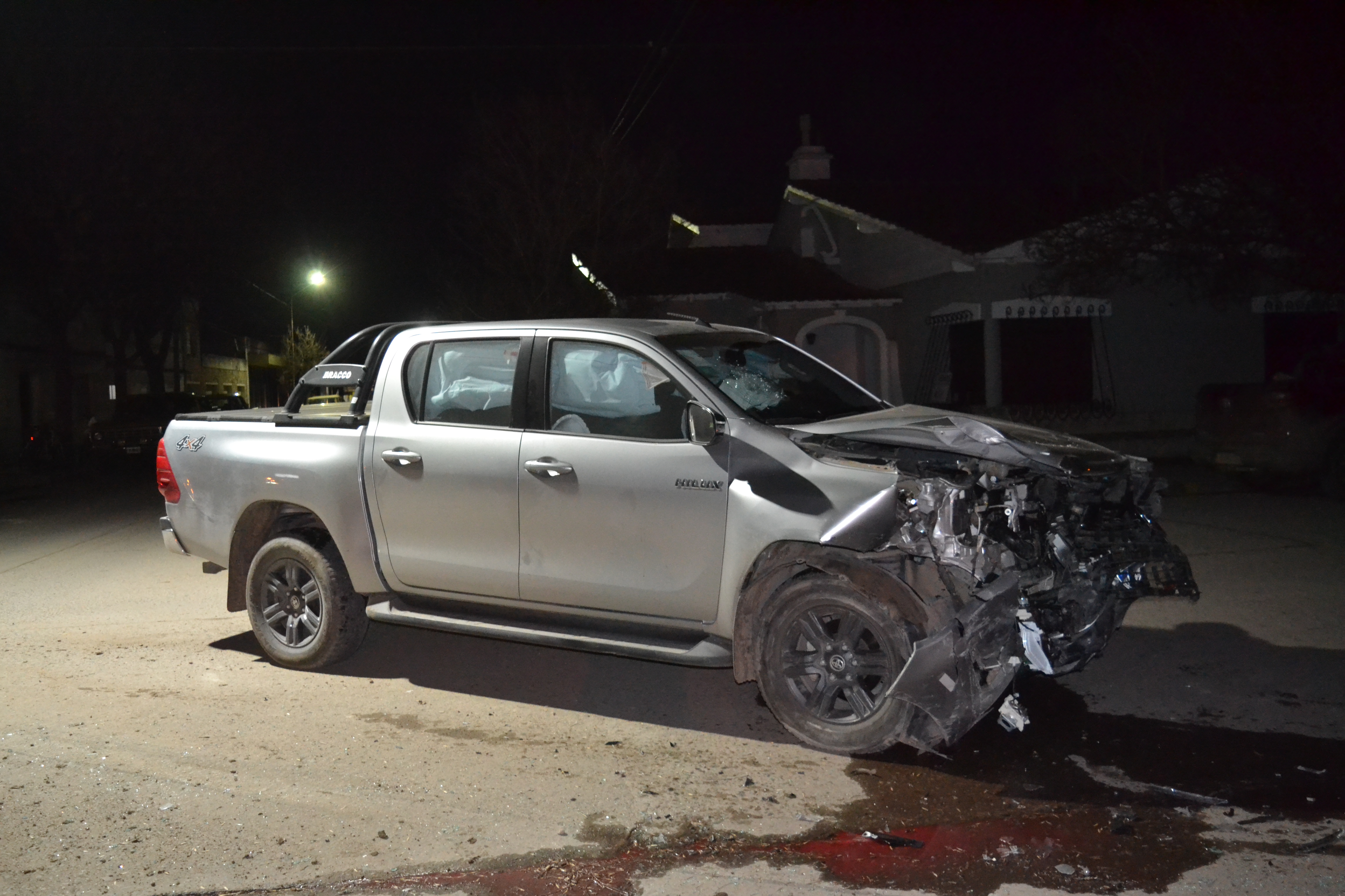 Violento choque en Garay y Mitre: un adolescente resultó herido y debió ser hospitalizado