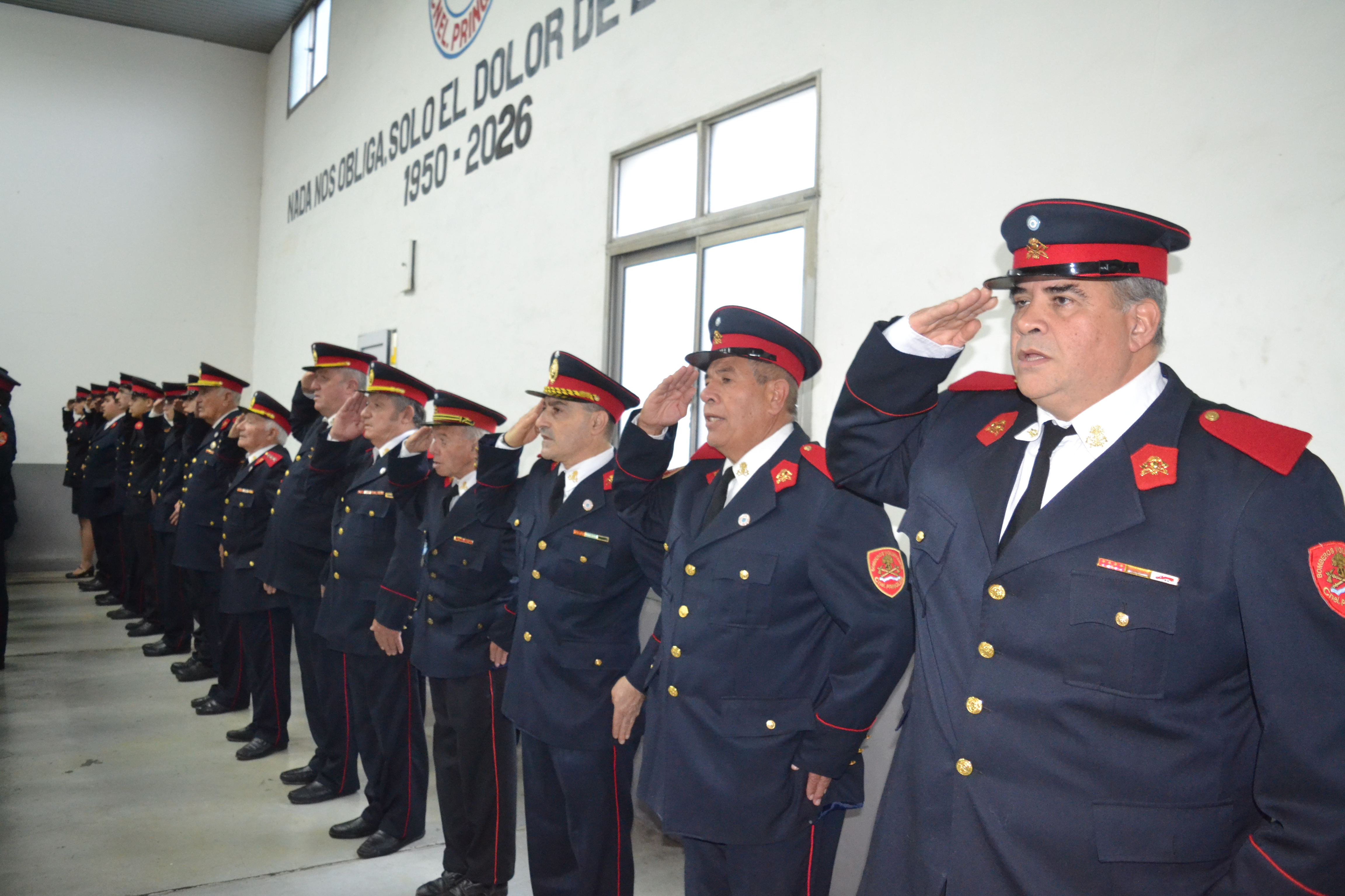 Emotivo acto en el cuartel local para homenajear a los Bomberos