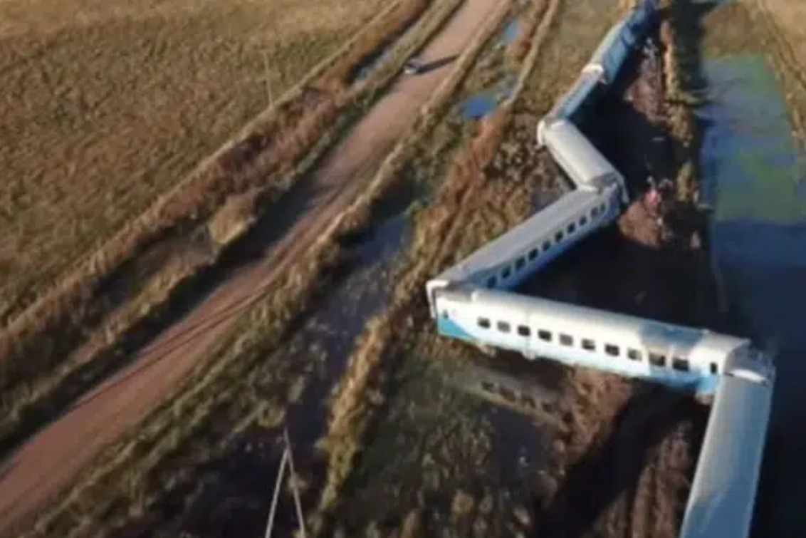  Tren descarrilado en Olavarría: Procesaron al maquinista y su ayudante por exceso de velocidad