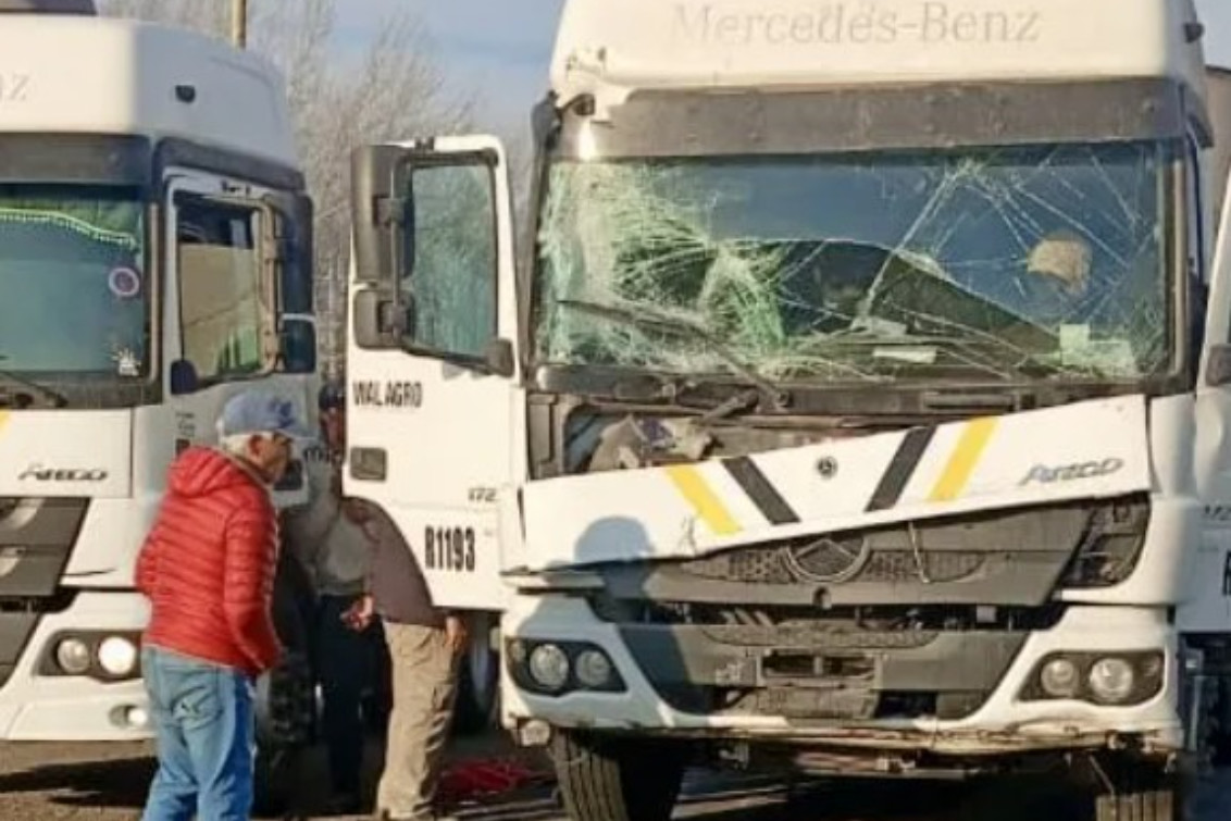 Triple colisión de camiones en la Ruta 3, sin lesionados