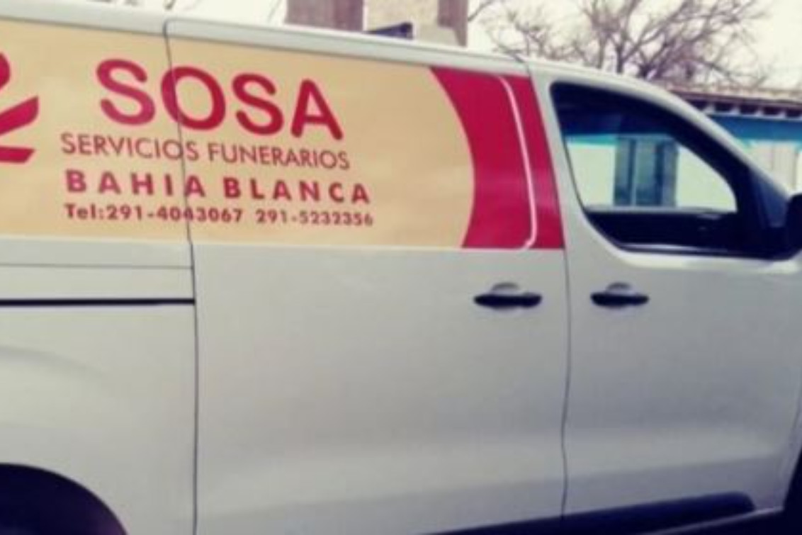 Un bahiense murió mientras manejaba el utilitario de una empresa fúnebre