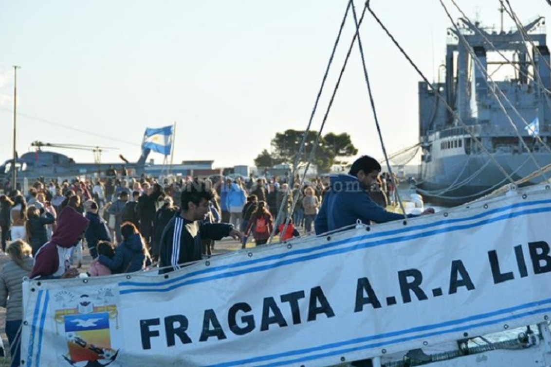  El domingo abre las puertas la Fragata ARA Libertad
