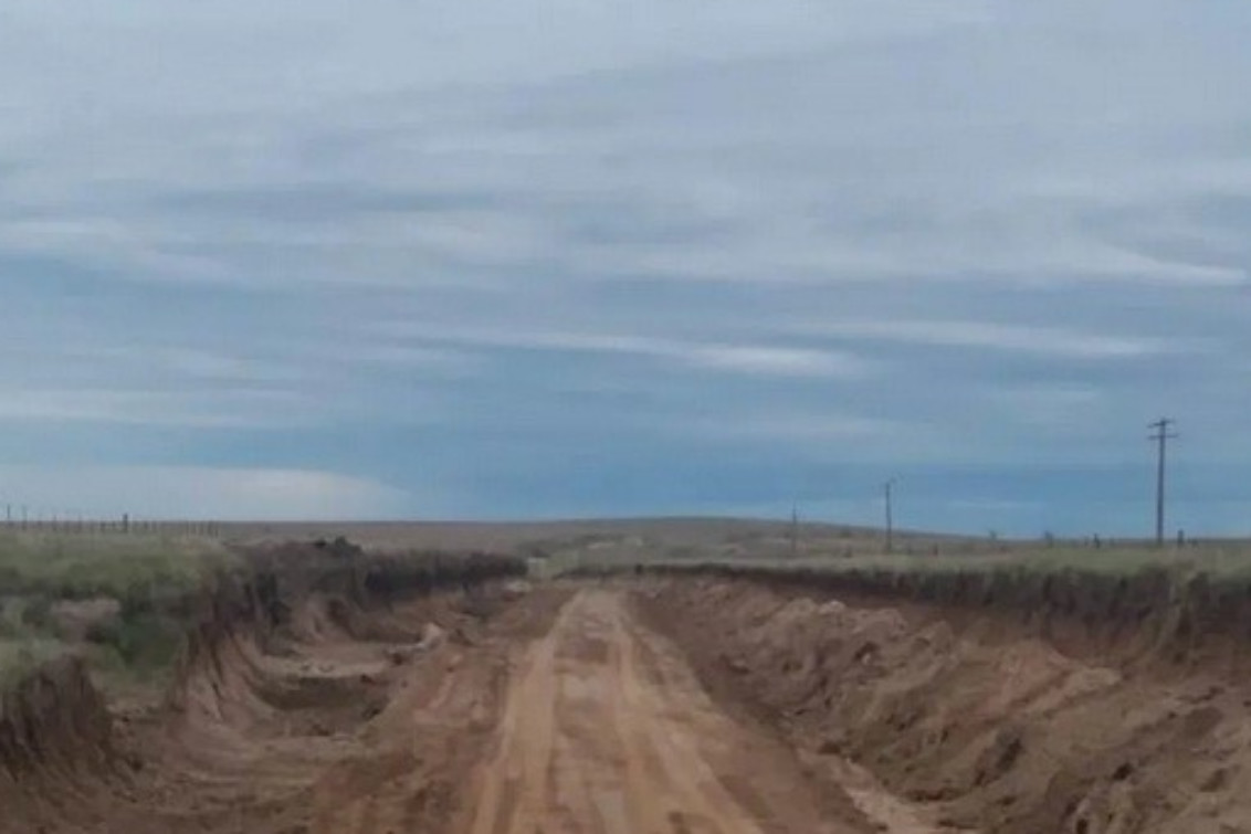 TRABAJOS EN CAMINOS RURALES