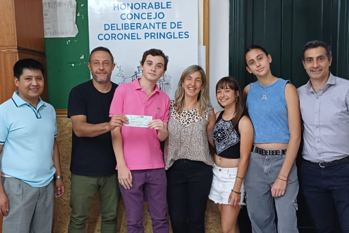 ENTREGA DEL TERCER PREMIO CERTAMEN HONORABLE CONCEJO DELIBERANTE ESTUDIANTIL