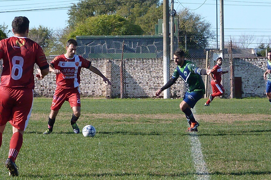 Alumni ganó, Independiente se clasificó