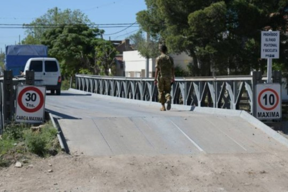 BAHÍA BLANCA: Polémica por el alquiler de puentes
