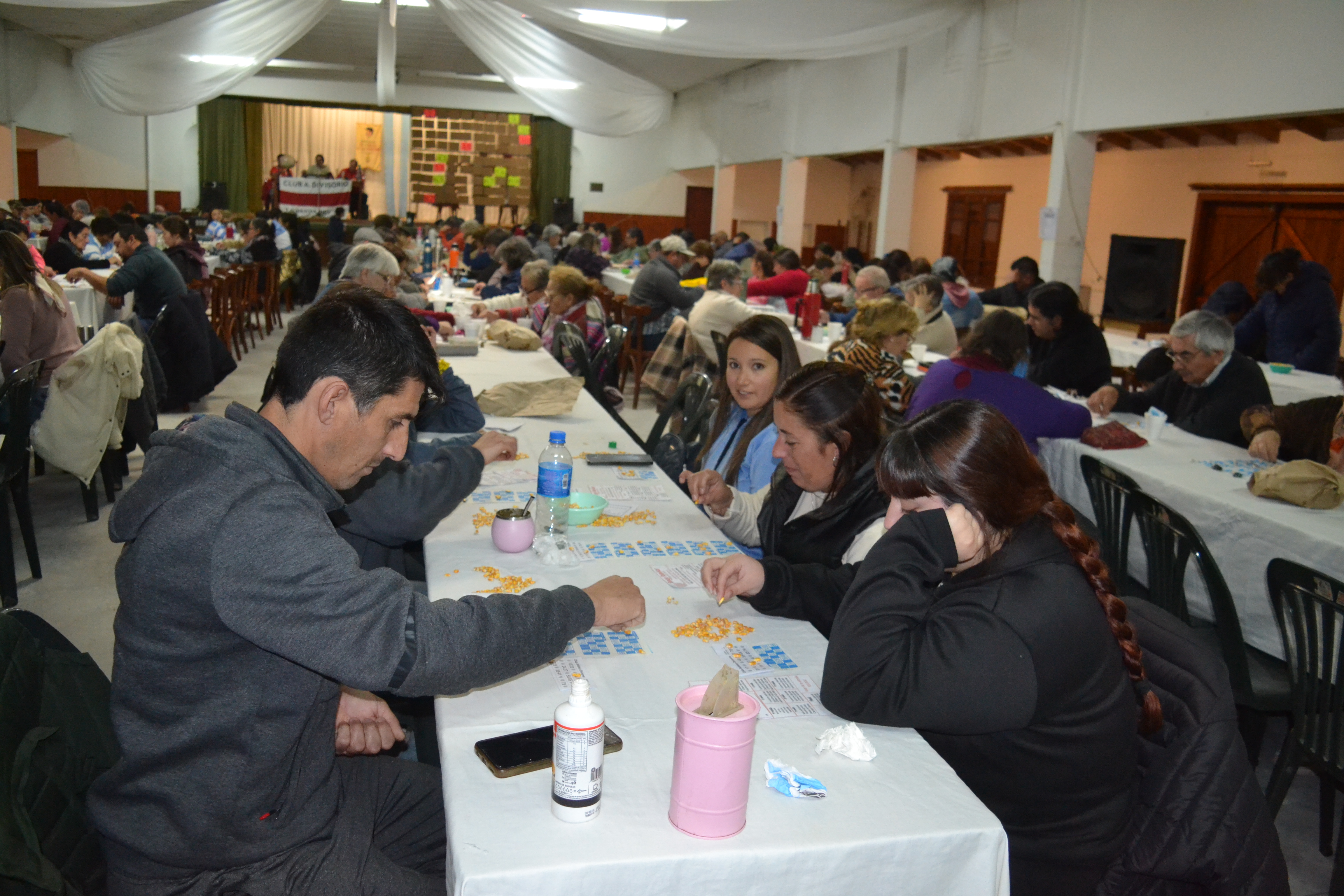  Gran convocatoria en el bingo familiar organizado por Club “El Divisorio”