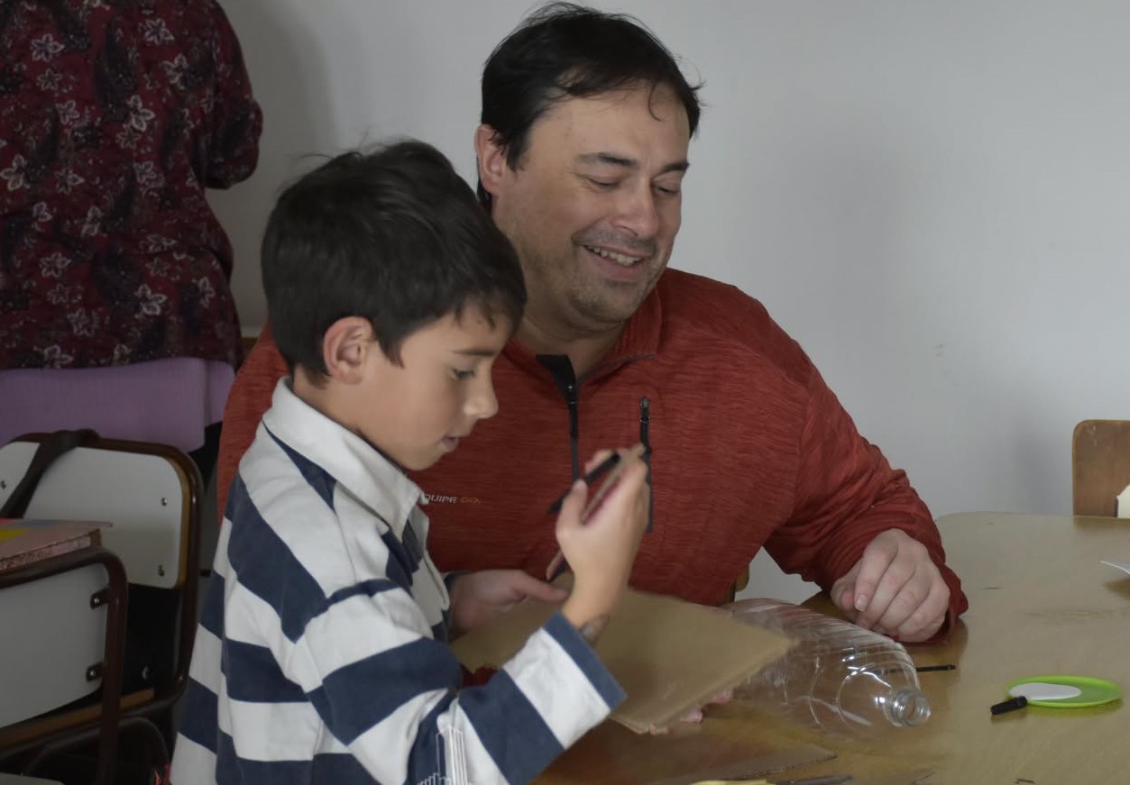 Creatividad y reciclaje se unieron en una nueva jornada en “Jugarte”