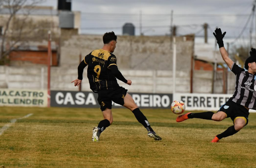 La bomba en el mercado de pases: Benjamín Fernández jugará en Monte Hermoso