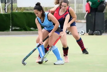 Club de Pelota gana gusta y lidera en Caballeros