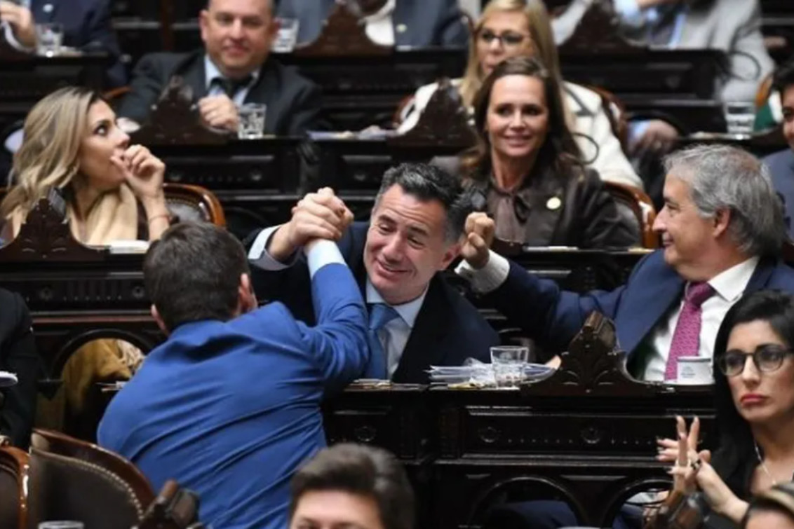 Avance libertario en Diputados: lograron blindar a Adorni y aprobaron la ley hojarasca