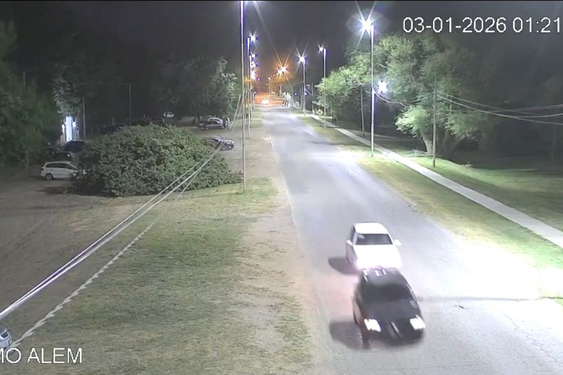 Secuestran dos autos por realizar “picadas” en el acceso Aroldo Romano