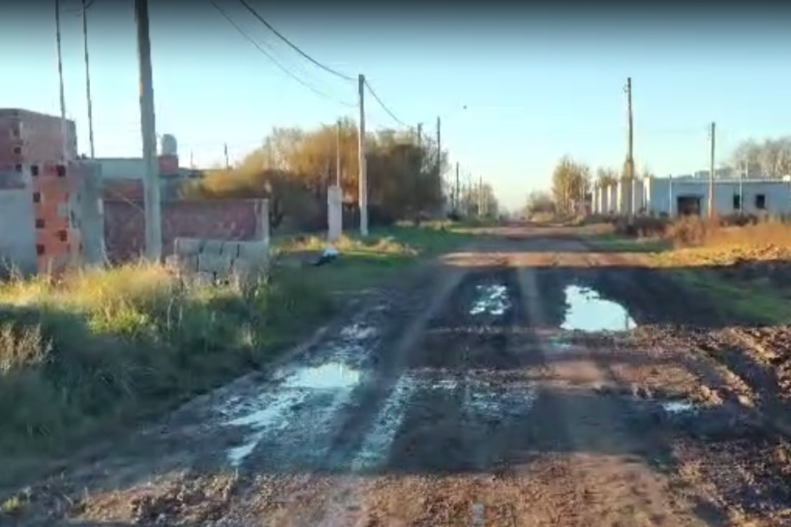  CALLES DE TIERRA EN MAL ESTADO: Reclamos por sectores intransitables en Coronel Pringles