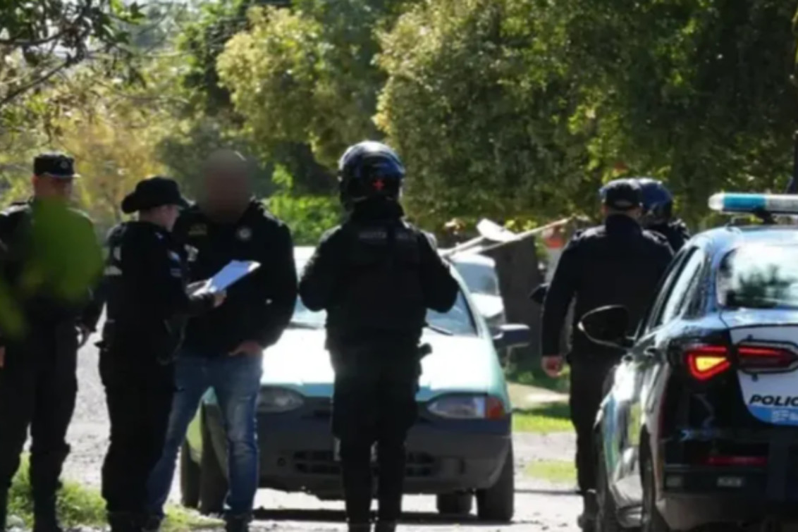 Multa millonaria a los padres de un niño que amenazó con disparar en una escuela