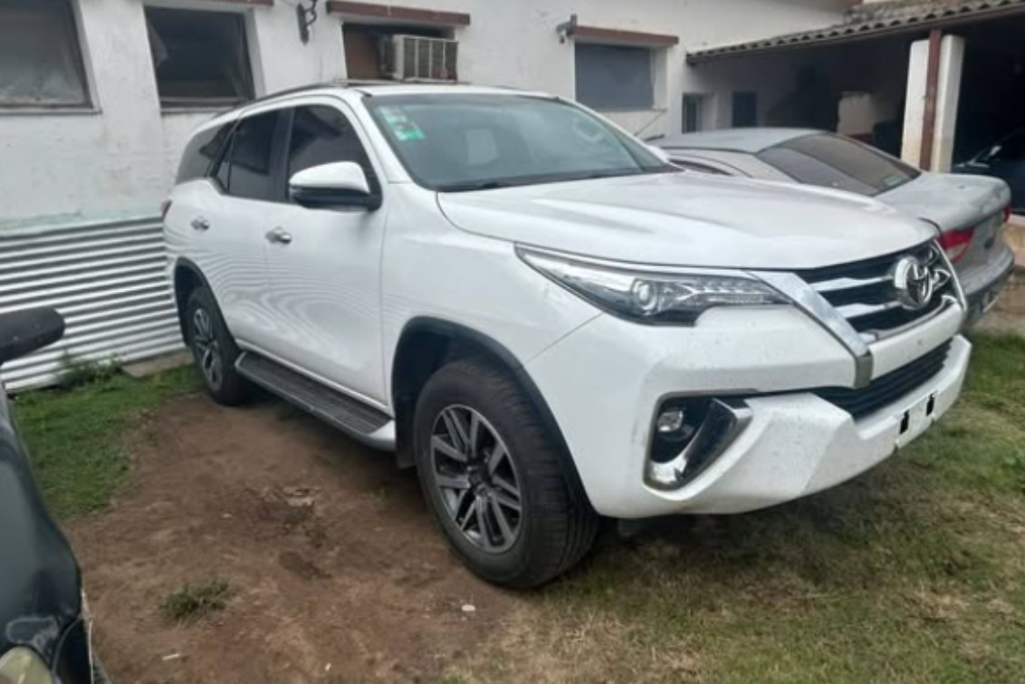 Allanan en Las Tunas y secuestran una camioneta que usaba un interno en salidas transitorias