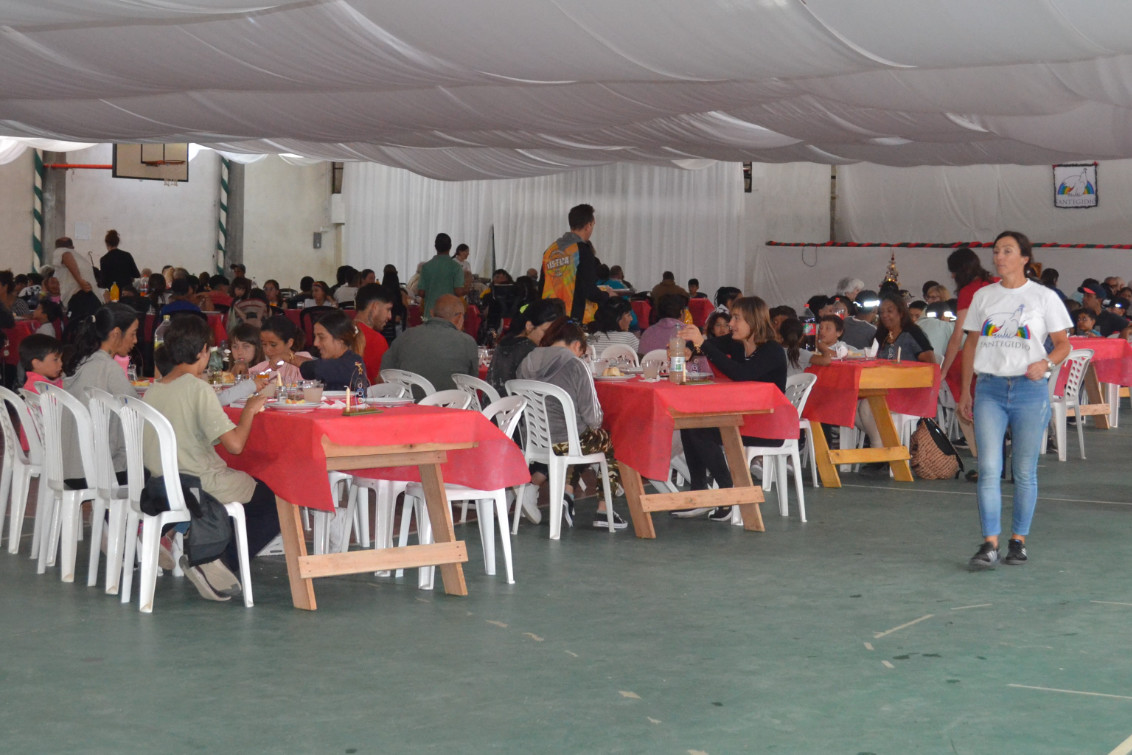 La comunidad de Sant Egidio realizará hoy su tradicional almuerzo navideño