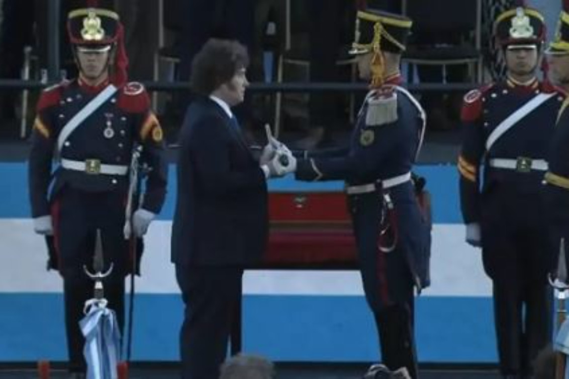  Milei encabezó el acto por el aniversario del Combate de San Lorenzo