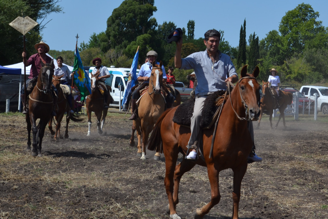  Se realizó un reconocimiento especial al caballo “Coliqueo” de Basilio Sosa