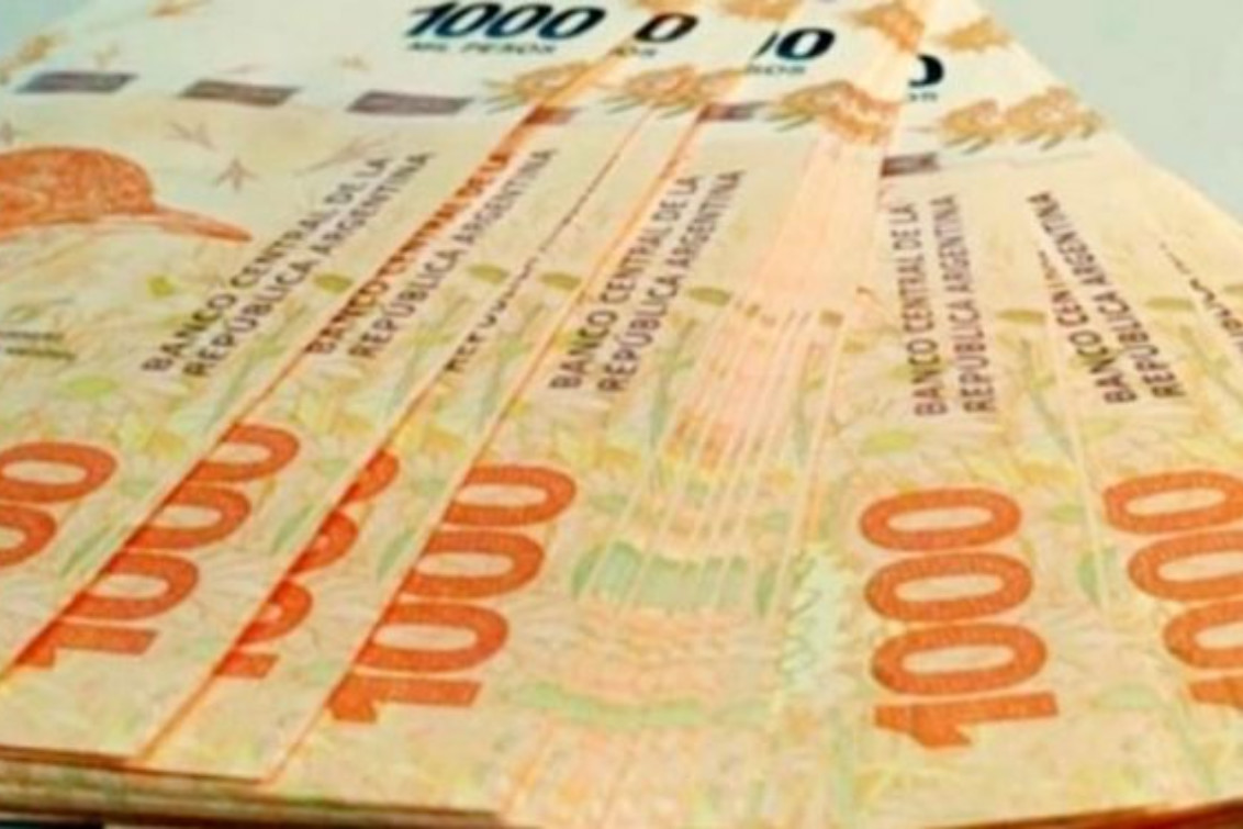 Presentan un proyecto para eliminar el peso: la nueva moneda se llamaría “Argentum”