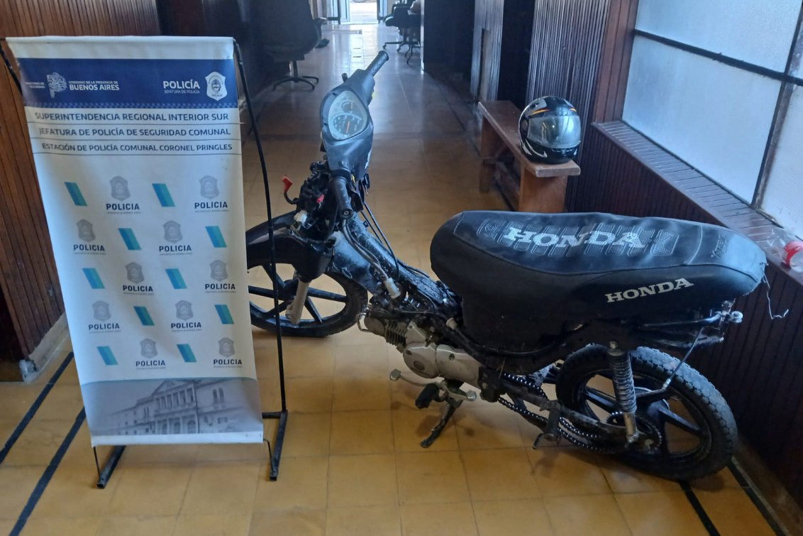  Recuperan una moto robada y allanan una vivienda: hay un joven imputado
