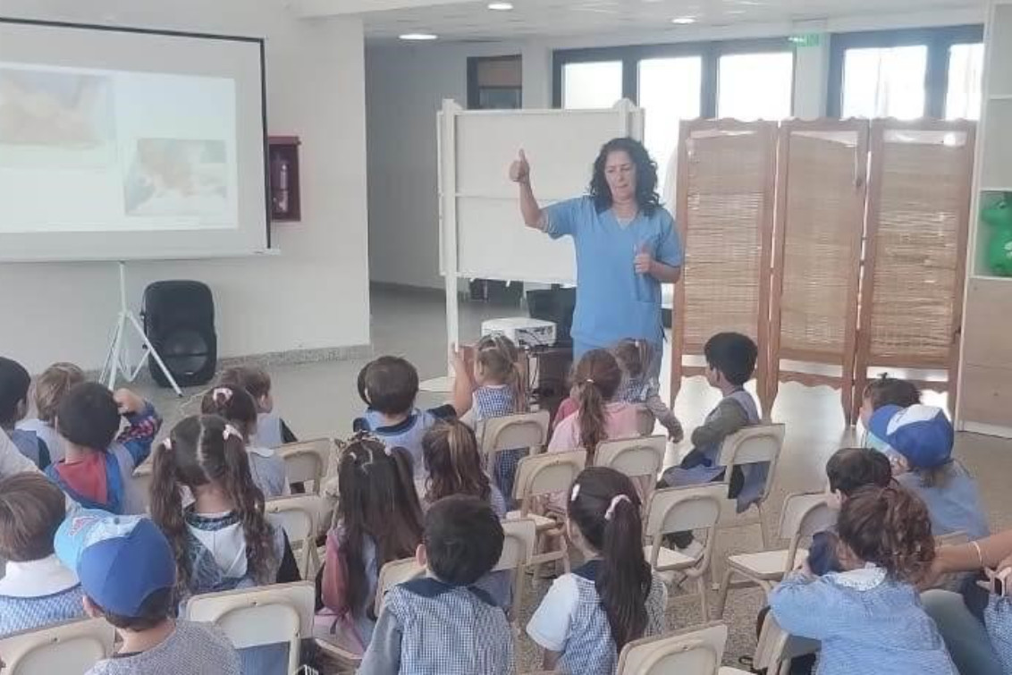 Charla sobre tenencia responsable y zoonosis en Indio Rico