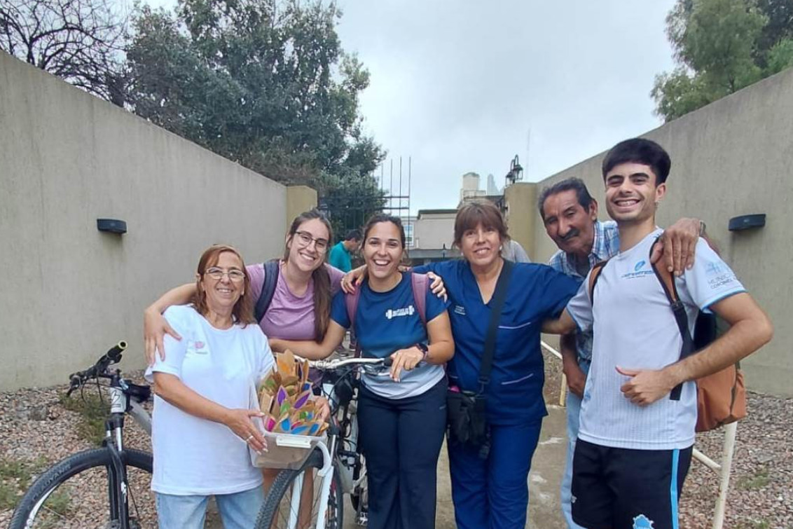 Adultos mayores compartieron una jornada de encuentro y alegría en el Hogar “El Remanso”