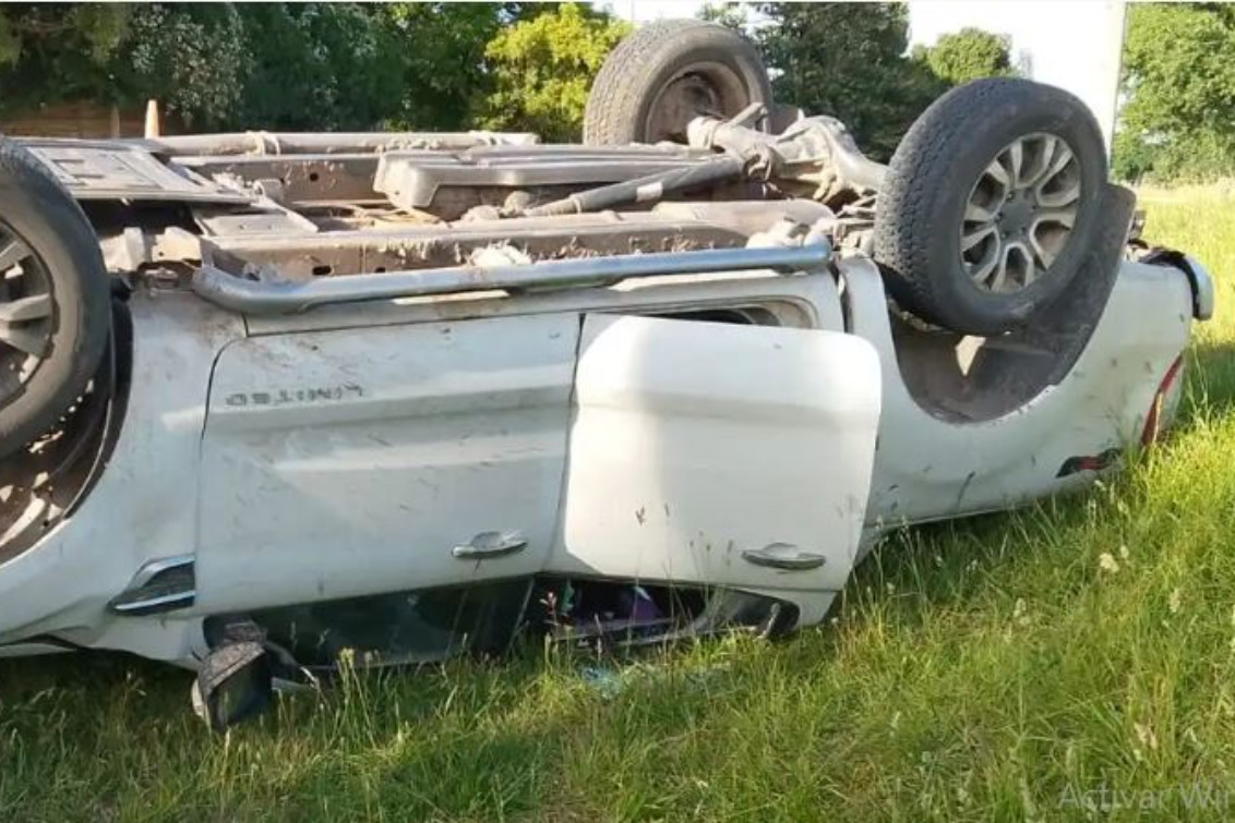  Vuelco en la ruta 72 y el acceso a Orense: dos lesionados