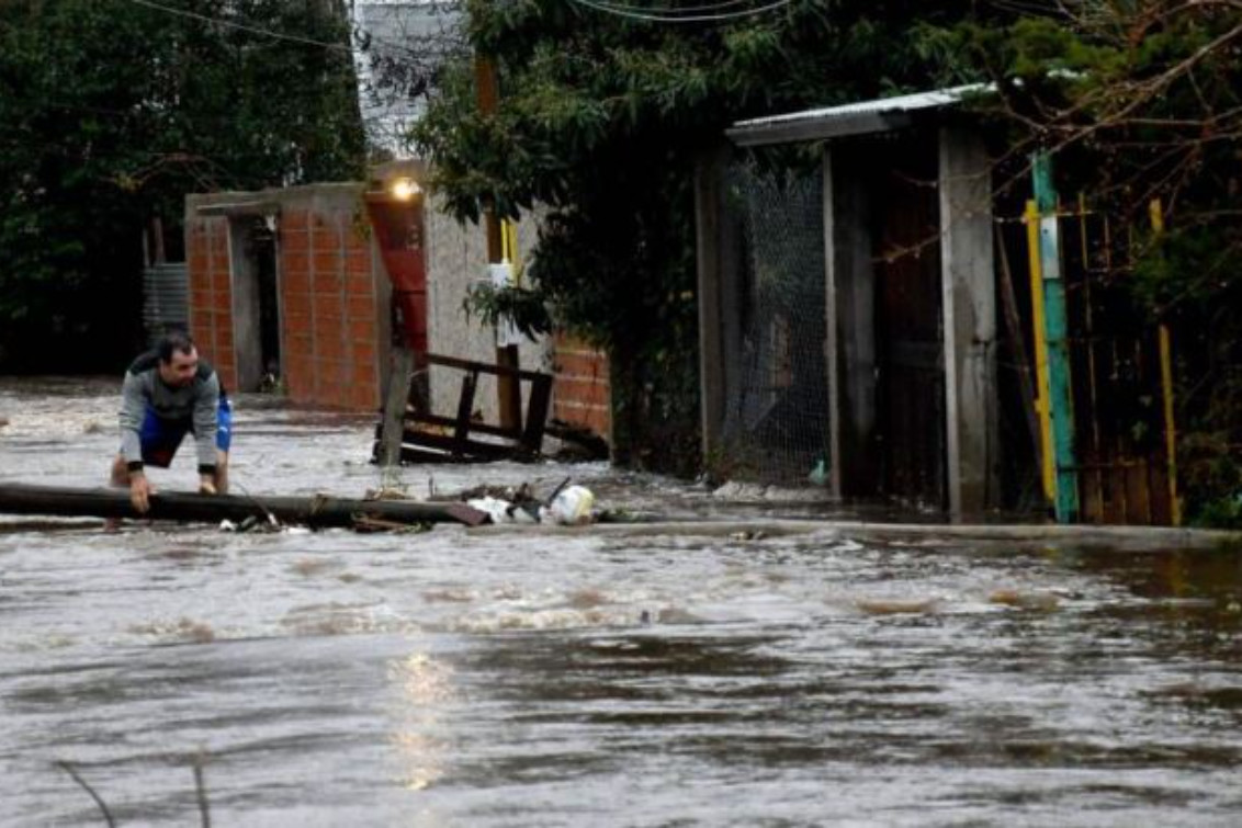 Temporal en Buenos Aires: inundaciones, evacuados y récord de precipitaciones