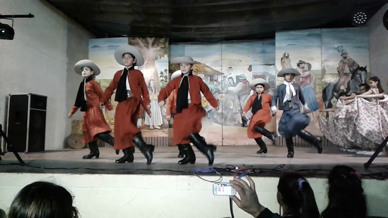 Cena y baile aniversario de El Fortín Tradiciòn y Libertad