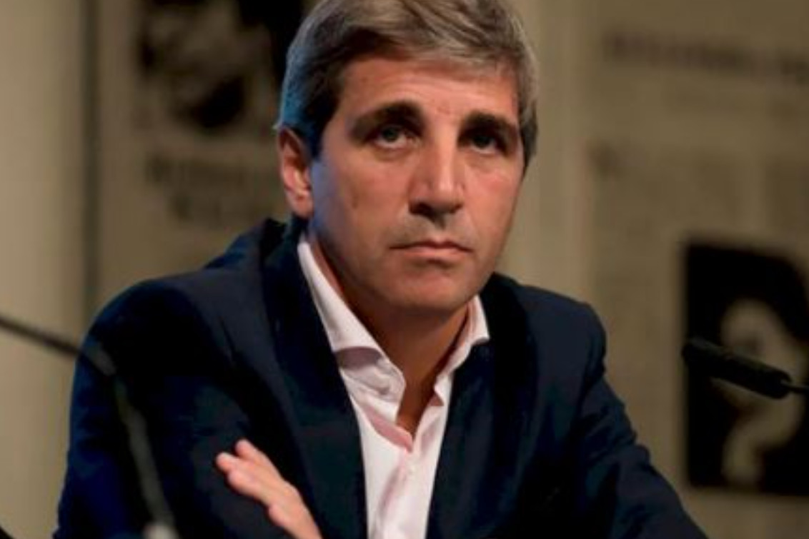 Caputo admitió dificultades para frenar la inflación