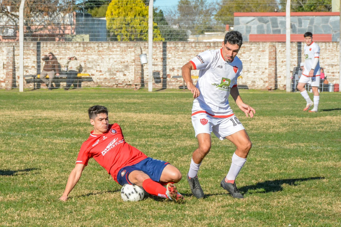 Solo un triunfo en 12 partidos de los de Pringles
