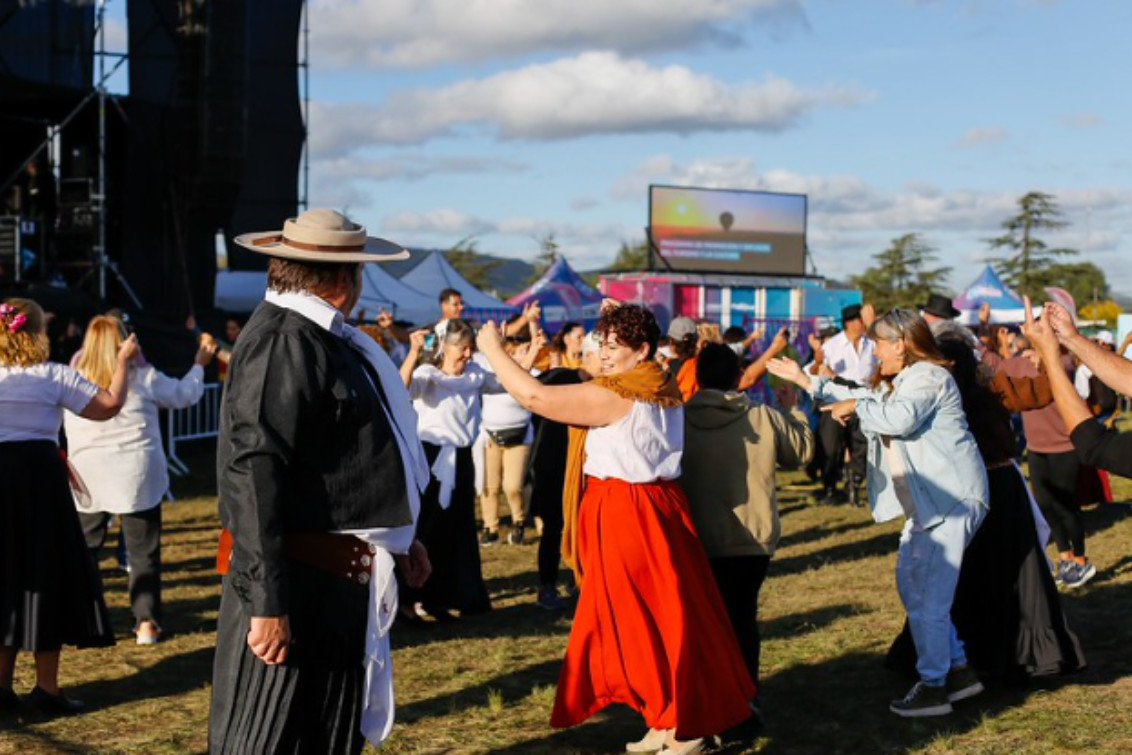 Familias y sabores se dieron cita en el cierre multitudinario de la Fiesta de la Vendimia 