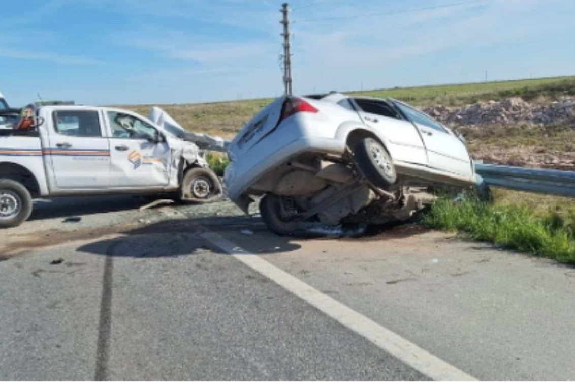  Trágico accidente en la ruta 33: una persona falleció tras un choque entre un auto y una camioneta