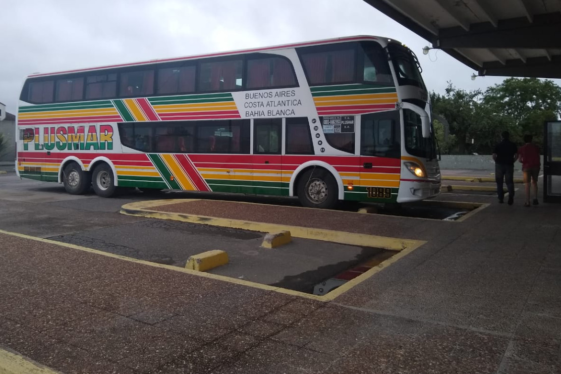 La costa, el destino preferido: Intenso movimiento de pringlenses en la Terminal de Ómnibus