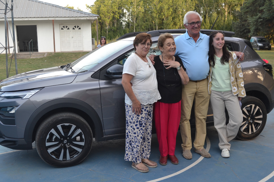 ENTREGARON LOS PREMIOS DEL 21° BONO ANUAL DEL CLUB ALEM