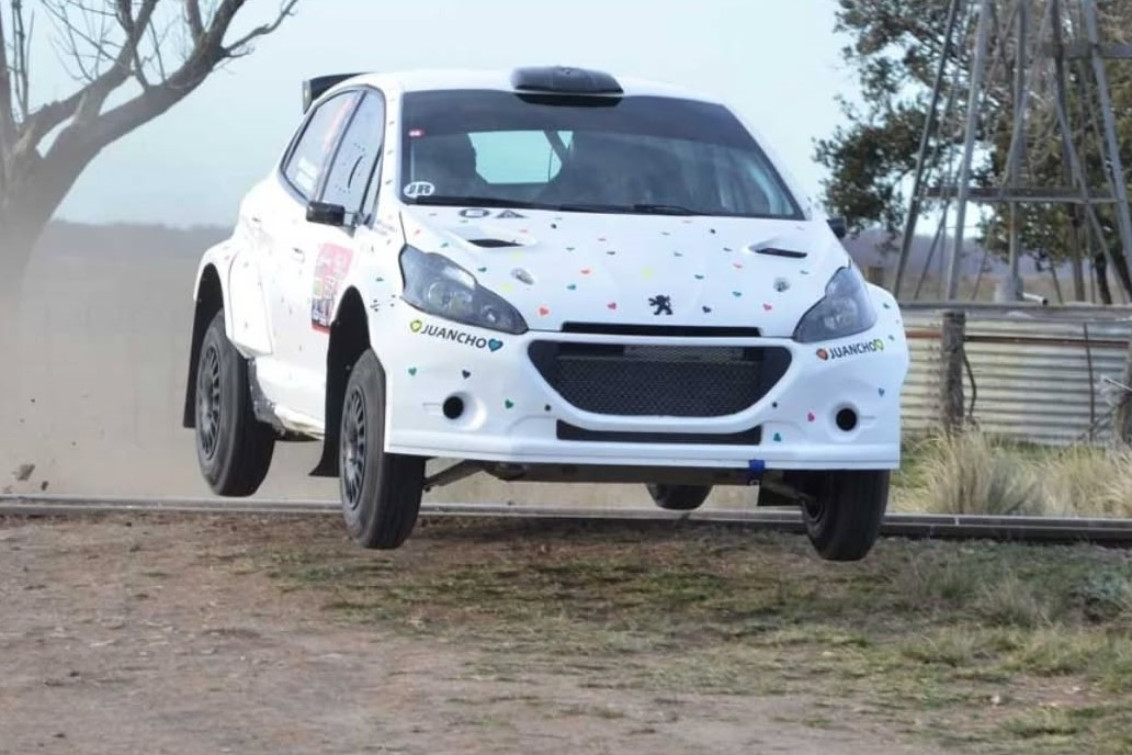 El rally de Coronel Suárez da inicio con la presencia de 12 pilotos pringlenses
