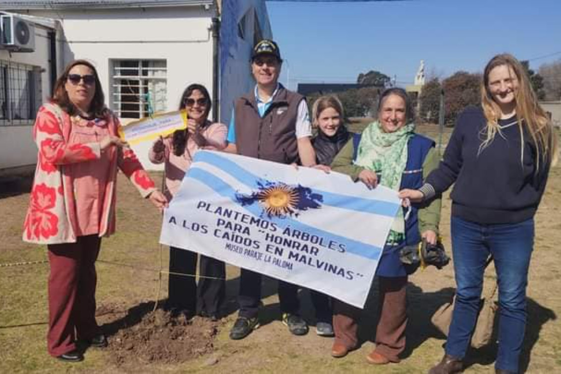  Celebración del Día del Árbol con un sentido homenaje a los Ex Combatientes y Veteranos de Malvinas