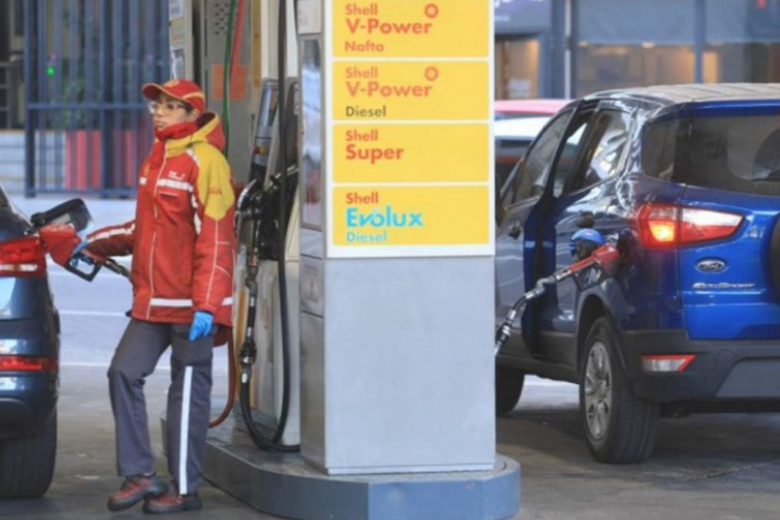 Shell aumenta desde hoy un 3,8% el precio de sus combustibles
