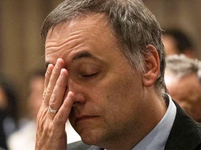 Renunció Manuel Adorni a la Jefatura de Gabinete