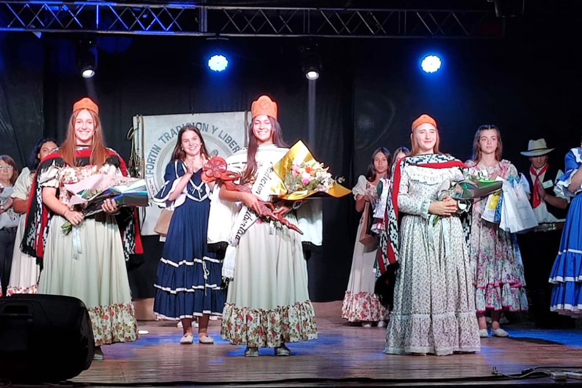 Bianca Banegas fue elegida Flor Fortinera 2026–2027 del Fortín Tradición y Libertad