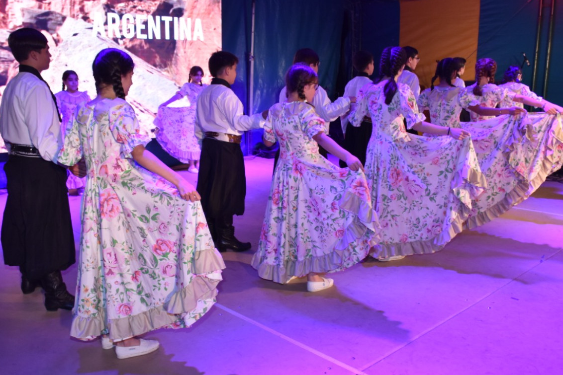 Baile popular en el Fogón de los Gauchos