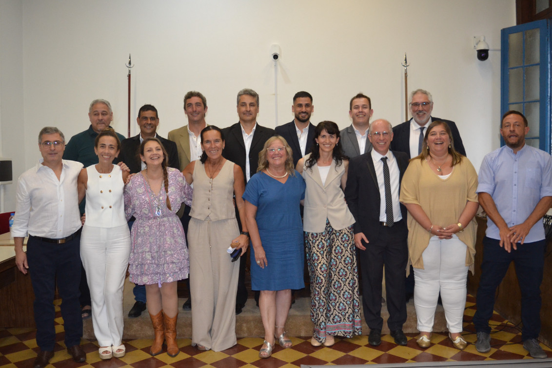Asumieron los nuevos concejales y Gabriel D Intino continúa al frente del Concejo Deliberante