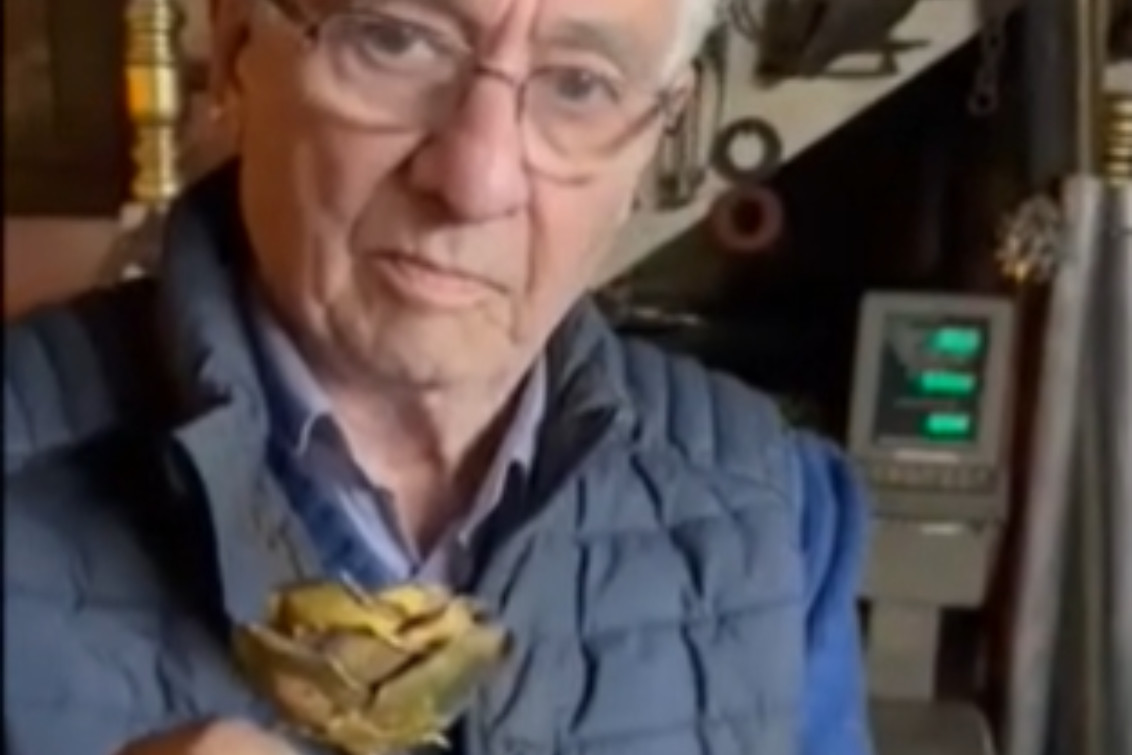 El reconocido orfebre Juan Carlos Pallarols está preparando un Cáliz para ser obsequiado al Papa 