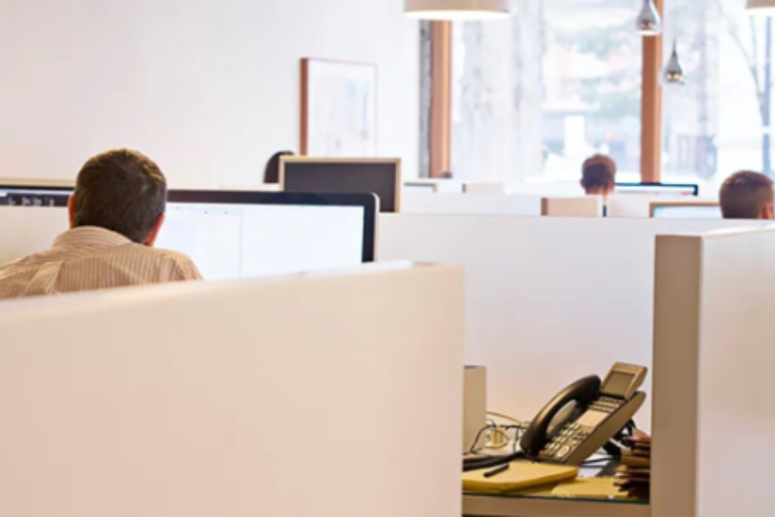 Alertan que la industria pierde nueve empleos por hora y se agrava la informalidad