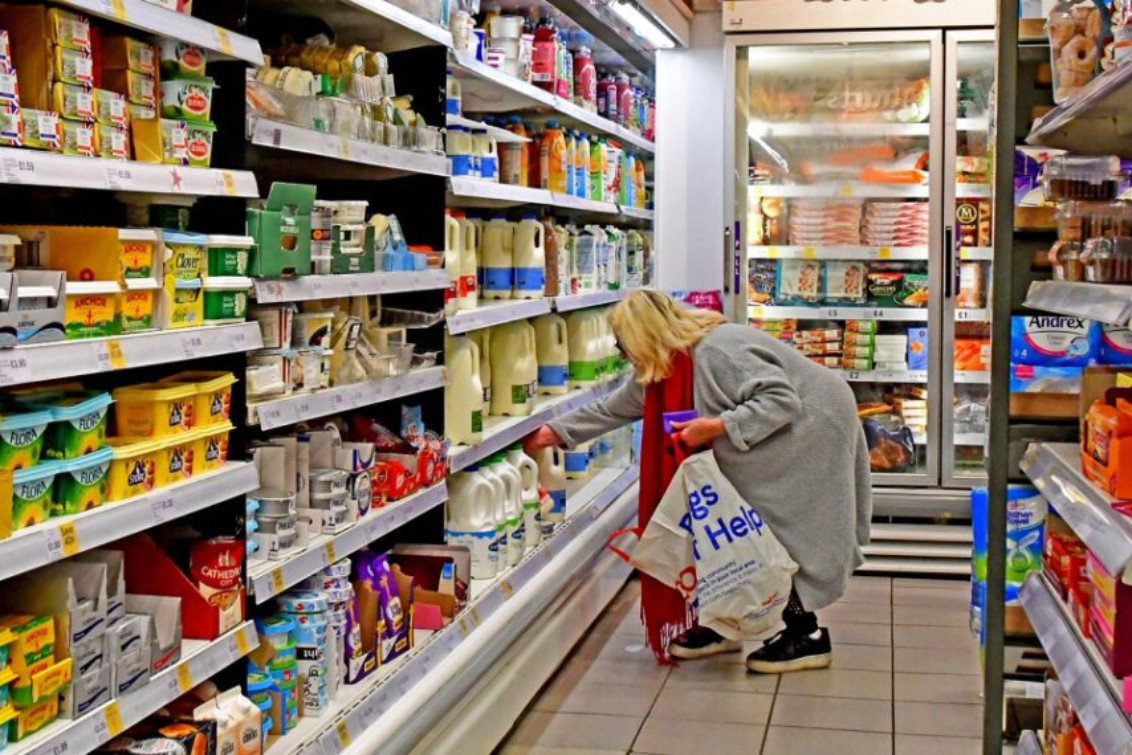 El consumo en supermercados cayó un 7,3% en marzo  