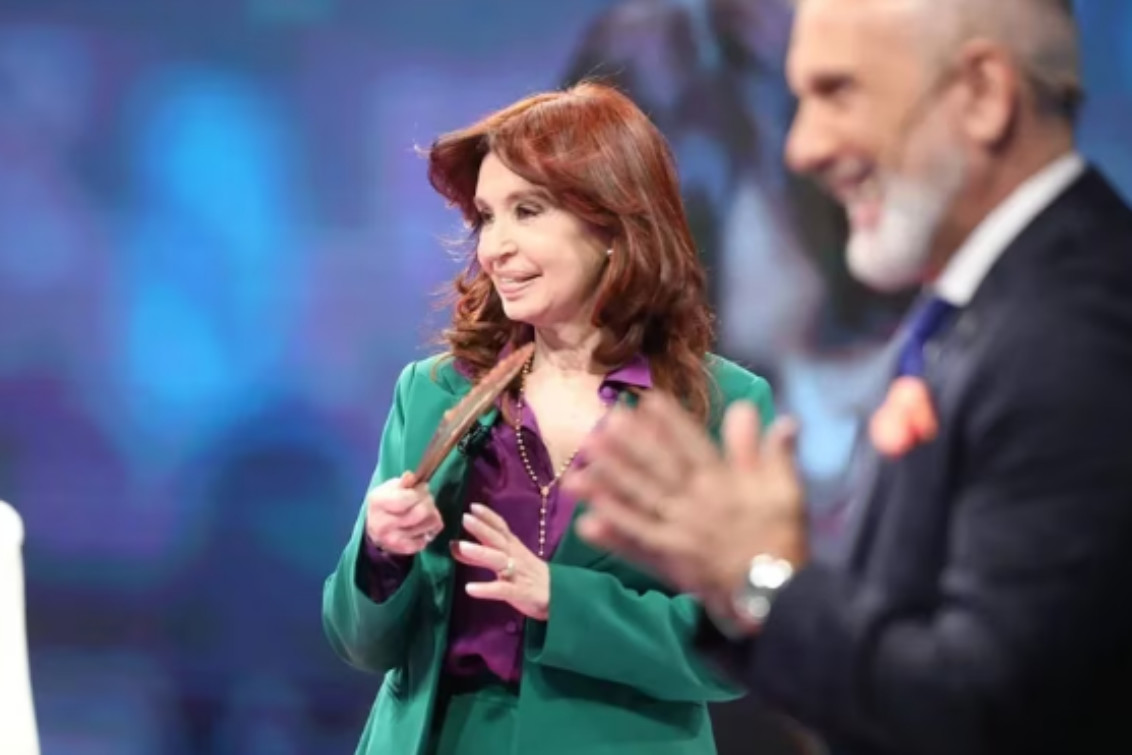  Cristina Kirchner reiteró que no será candidata, pero adelantó que participará de la campaña