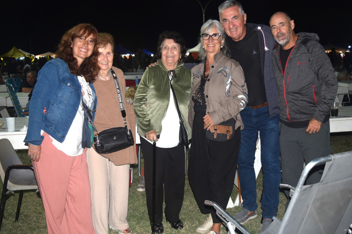 Indio Rico vivió una multitudinaria 5ª Fiesta Provincial del Cordero al Disco